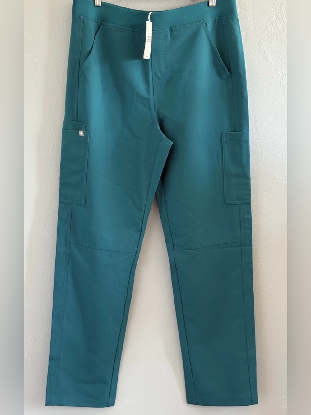 Figs Men's Axim 2.0 Cargo Pants Scrubs Technical Collection Pacific Blue L NWT